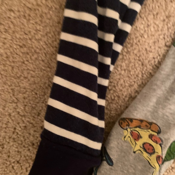 Kids Size 6 Pajama Bundle - Picture 7 of 12